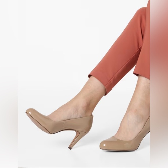 Clark’s Carlita Cove Sand Almond Toe Business Wedding Somerset Collection Heels - Picture 1 of 8